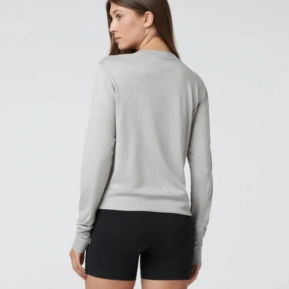 Vuori light heather grey Daydream Crew long sleeve tee shirt - Large - Picture 3 of 6